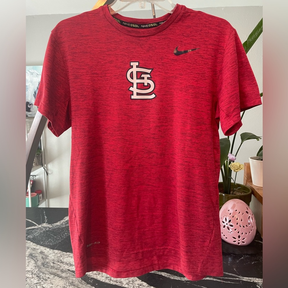 Nike Men's Red Dri-FIT T-Shirt Mens Size Medium